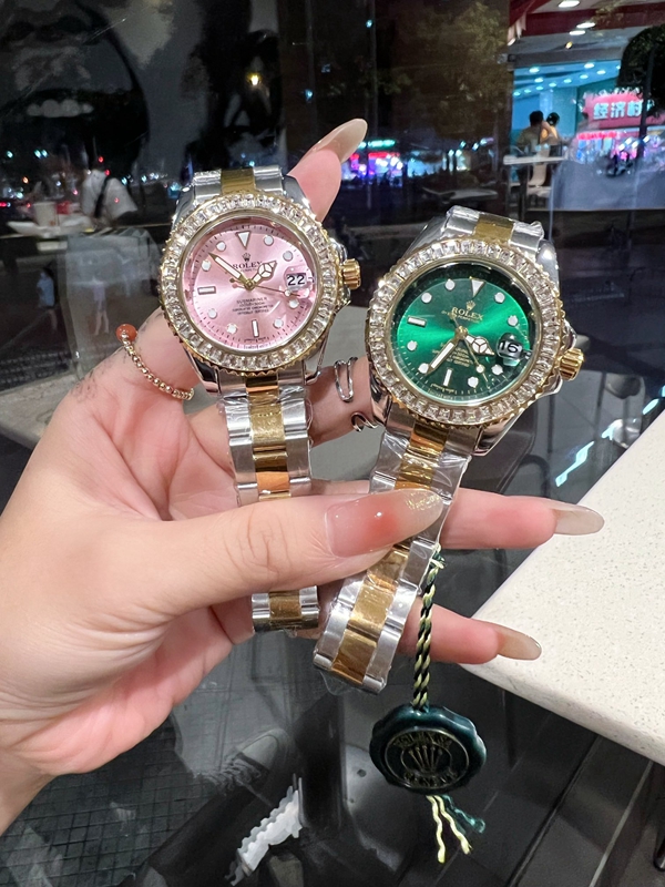 ブランド時計背面デザイン